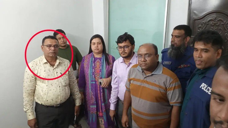 ডিভাইসে হাত রাখলেই রোগ নির্ণয়, ১৫ বছর ধরে চিকিৎসার নামে প্রতারণা!