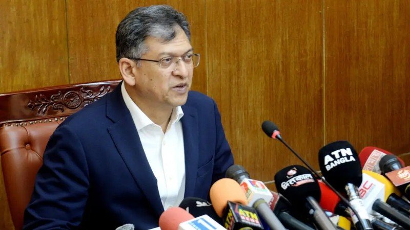 কার কী পরিচয় সেটা আমরা দেখবো না: স্বরাষ্ট্রমন্ত্রী