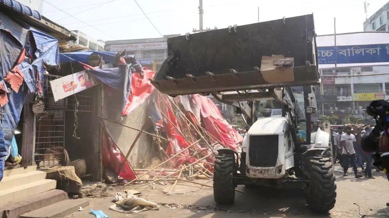 মিরপুরে ফের ডিএনসিসির উচ্ছেদ অভিযান