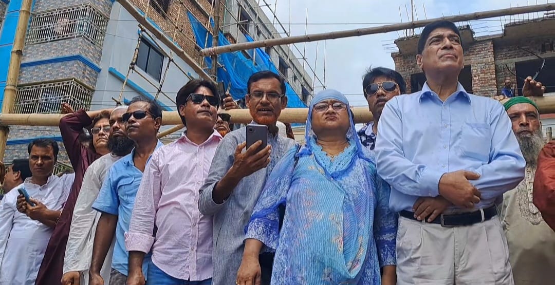 ঘাটাইলে সাবেক প্রতিমন্ত্রী লৎফর রহমান খান আজাদের নেতৃত্বে বিজয় মিছিল