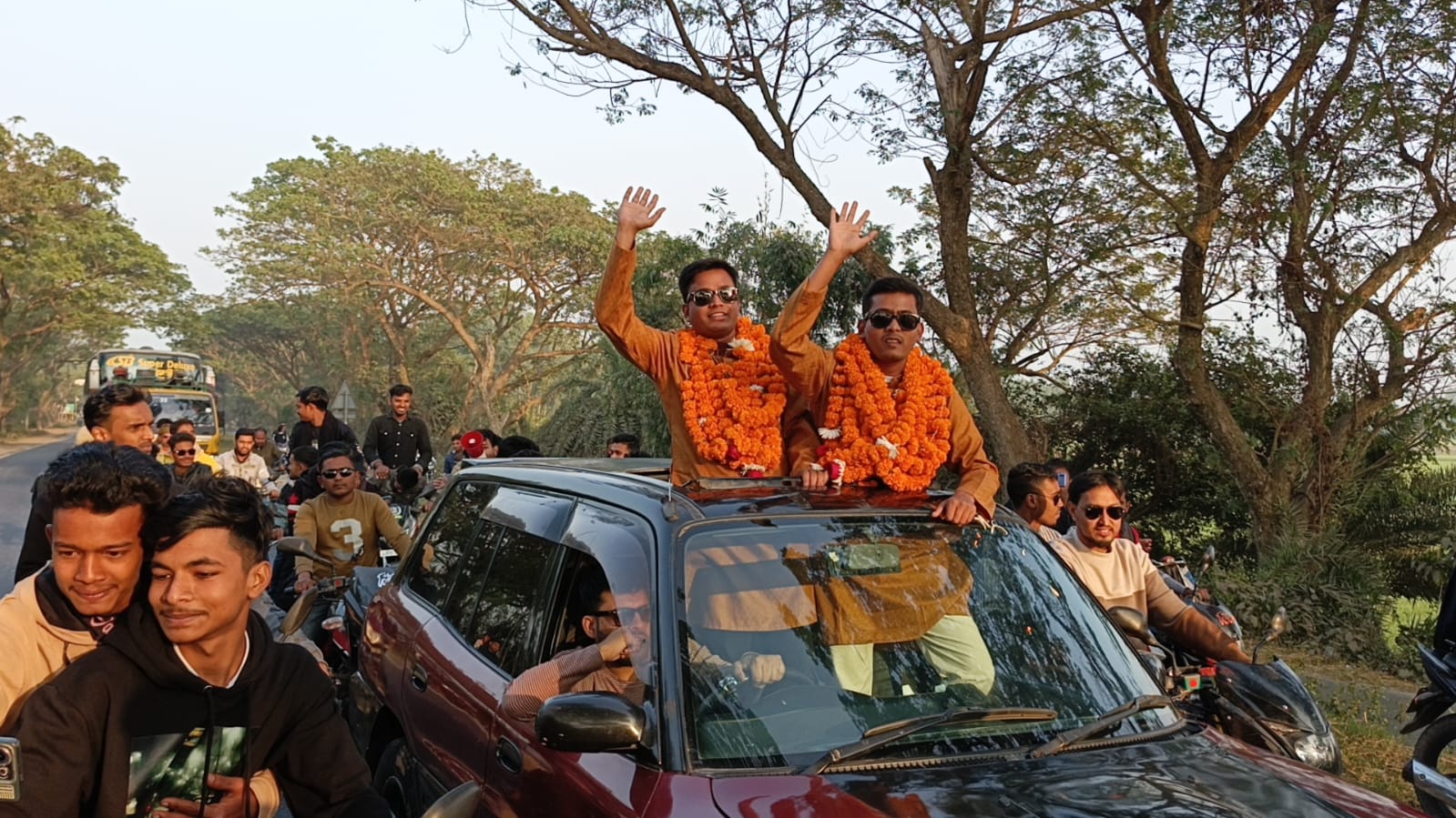 গুরুদাসপুরে ২ ছাত্রদল নেতাকে সংবর্ধনা