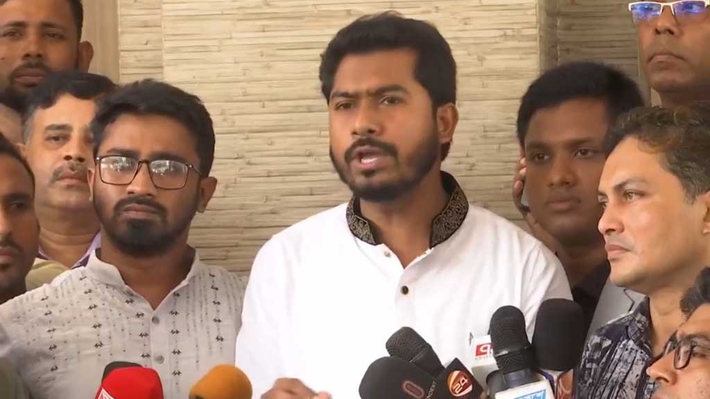 আওয়ামী লীগ পাখির মতো মানুষ হত্যা করে ক্ষমতায় থাকতে চেয়েছিল: নুরুল হক নুর