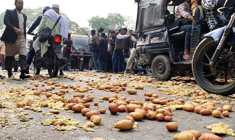 হিমাগারে আলু সংরক্ষণের ভাড়া দ্বিগুণ করার প্রতিবাদ