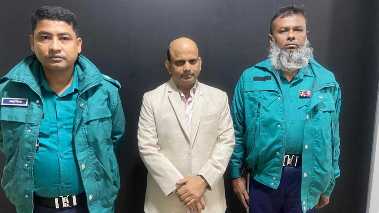 ছেলের বিয়ে থেকে আটক আ.লীগ নেতা হত্যা মামলায় গ্রেপ্তার