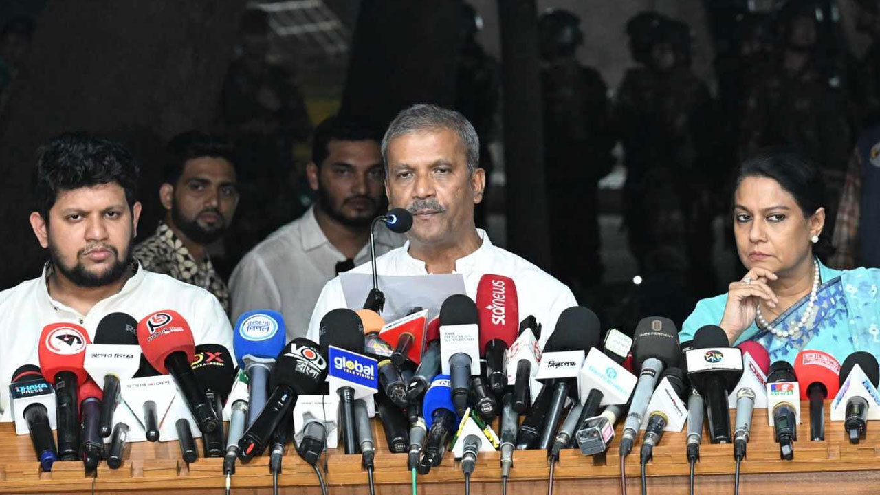 বিচার শেষ না হওয়া পর্যন্ত আওয়ামী লীগের কার্যক্রম নিষিদ্ধ