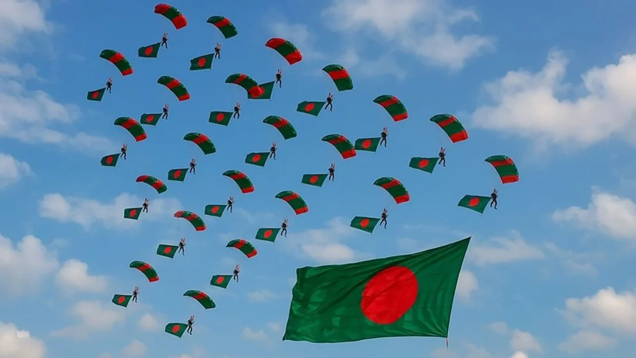 পতাকা হাতে প্যারাট্রুপিং করে বিশ্ব রেকর্ড বাংলাদেশের