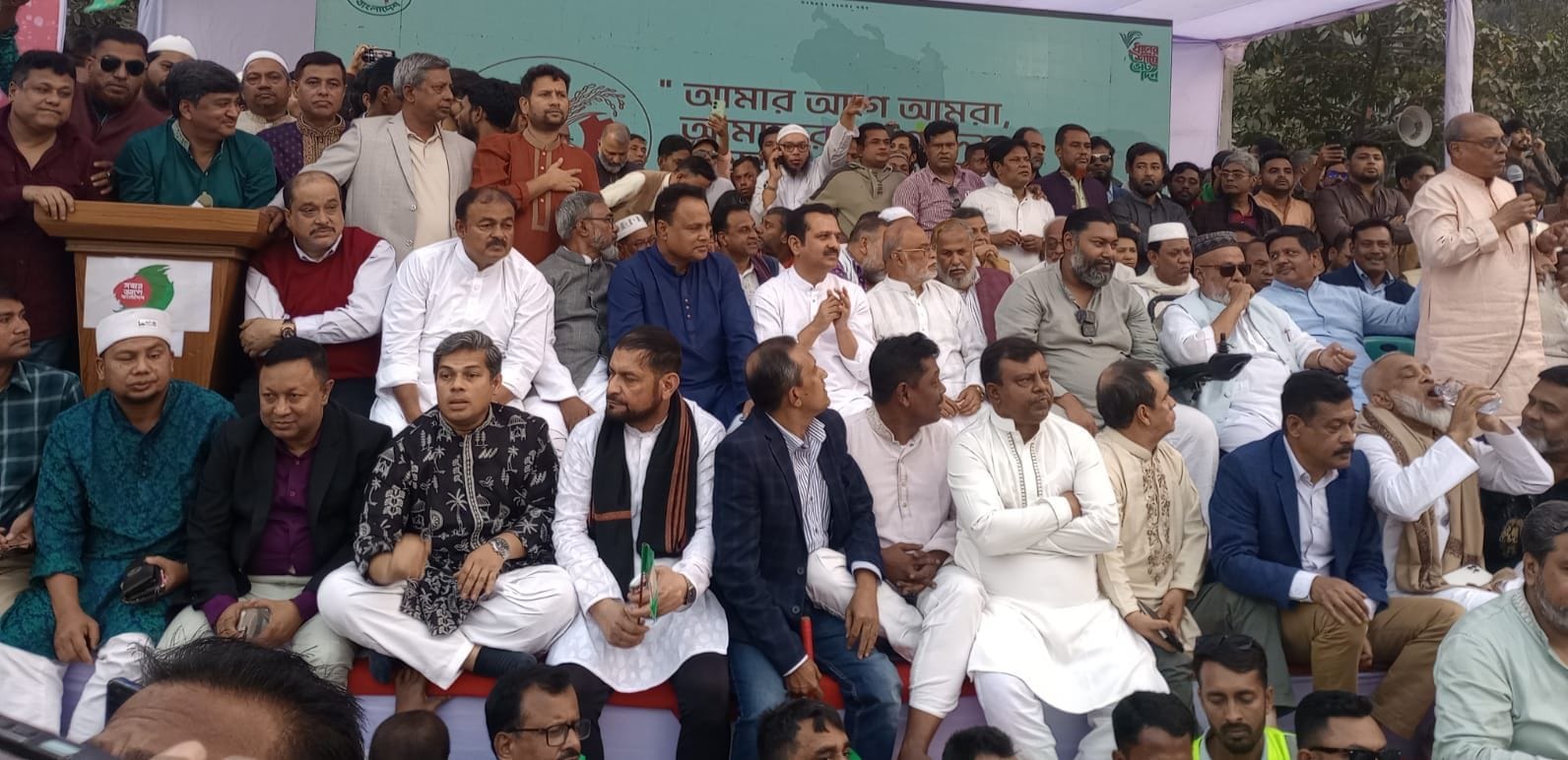 টঙ্গীতে এম মঞ্জুরুল করিম রনির বিশাল জনসভার মধ্য দিয়ে ধানের শীষের নির্বাচনী প্রচারণা শুরু