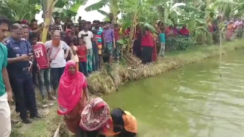নাটোরের গুরুদাসপুরে পুকুর থেকে নারীর লাশ উদ্ধার