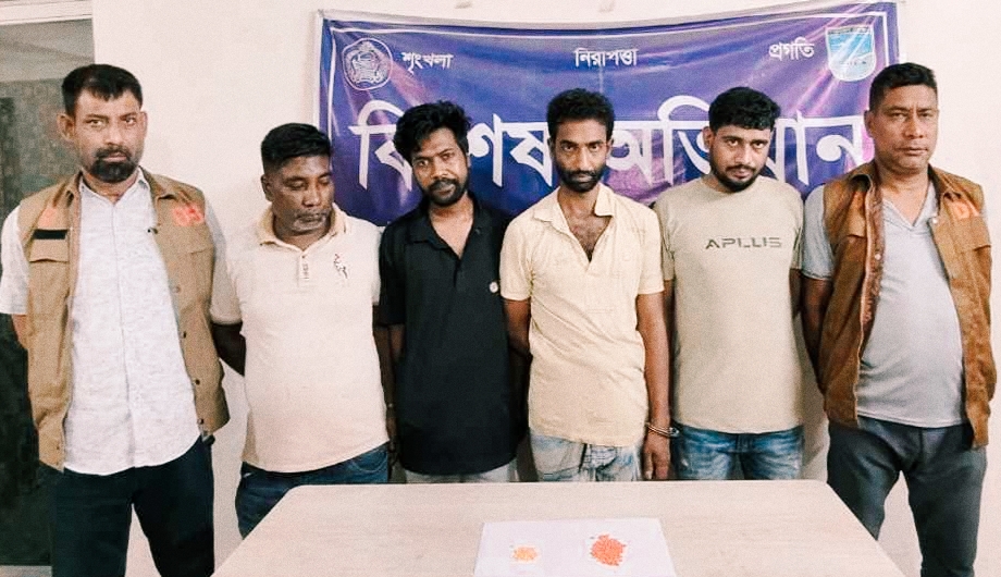 ধামরাইয়ে ১০০ পিস ইয়াবাসহ তিন মাদক কারবারি আটক